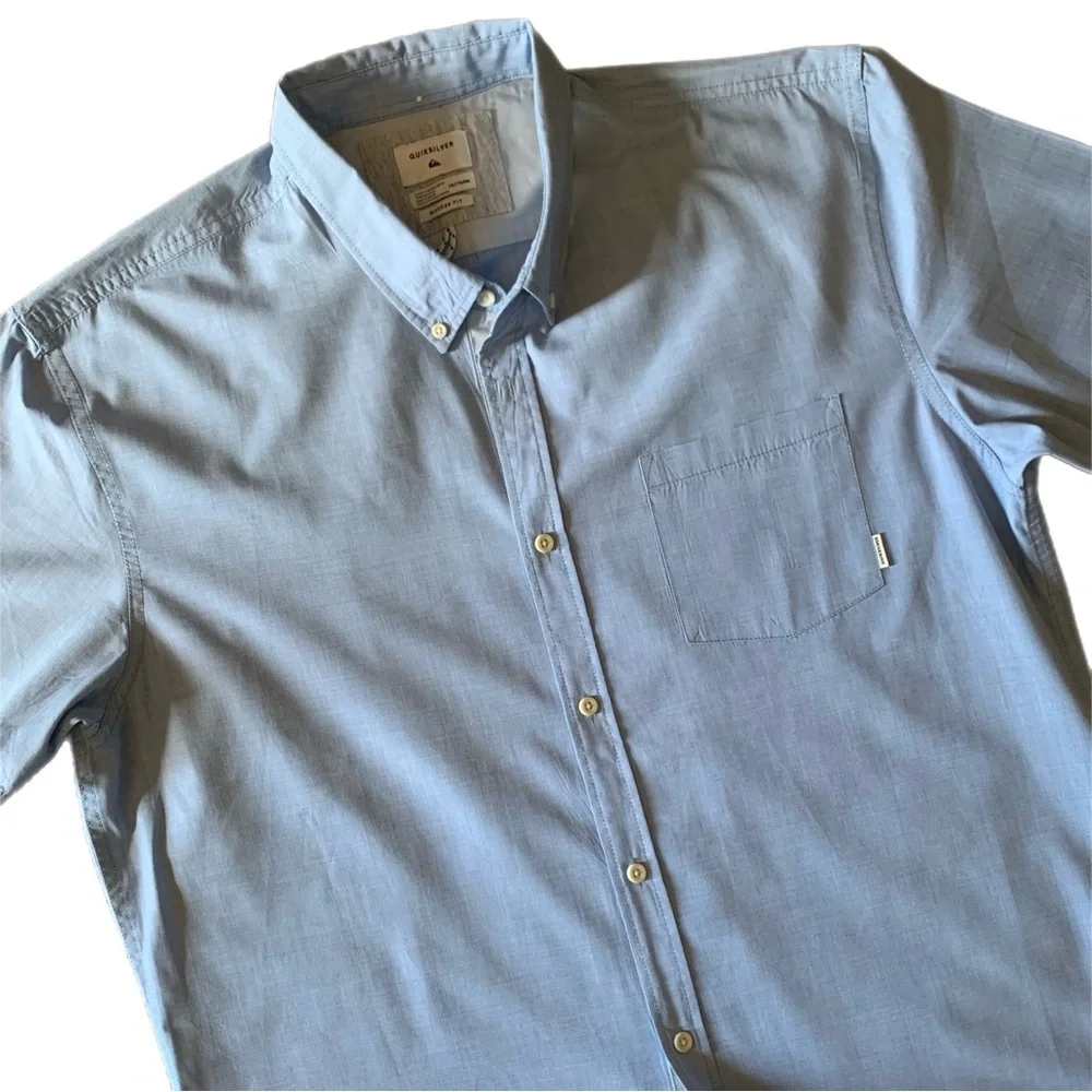 Quiksilver Men’s short sleeve button down shirt